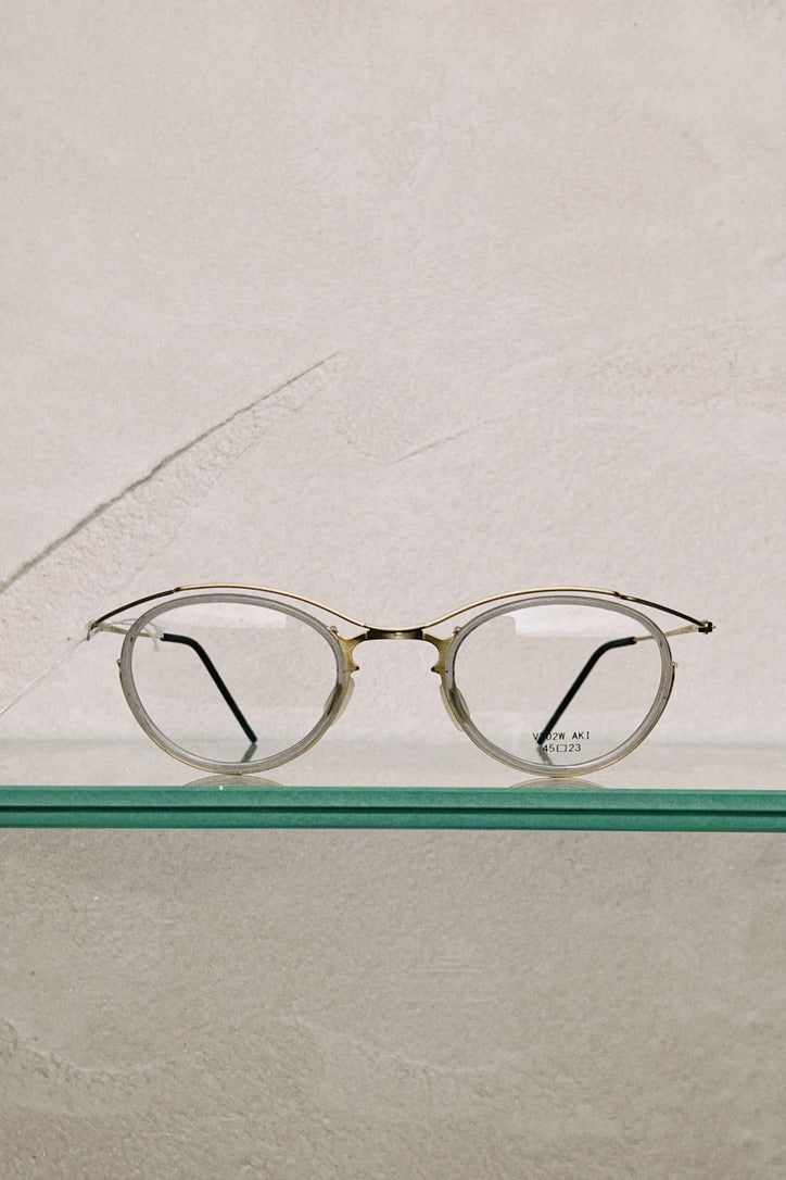 TITANIKA - V302W Aki in Gold & Grey