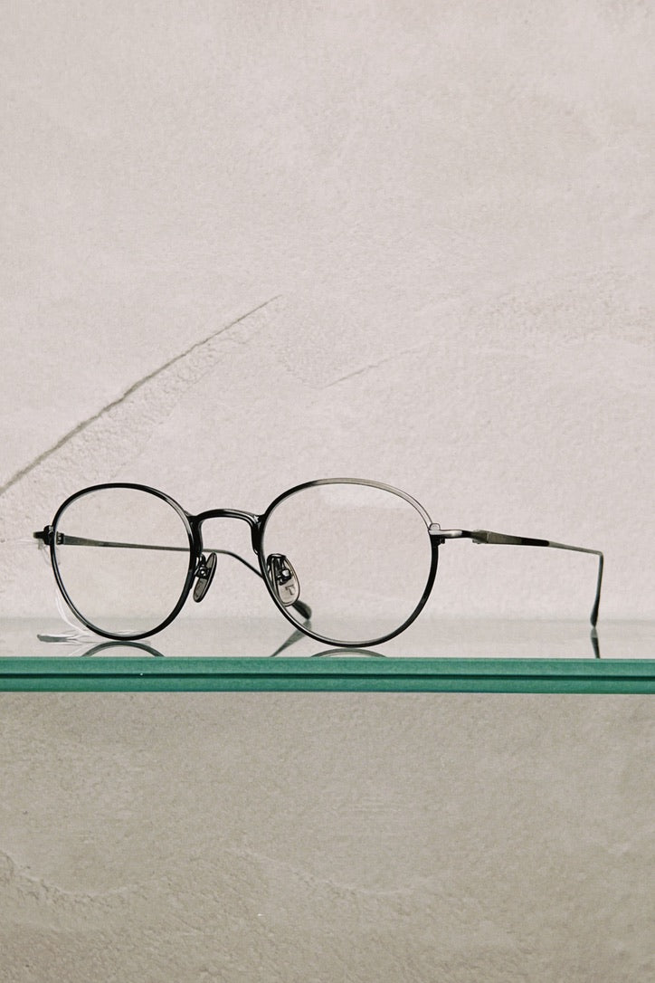 Taylor with Respect - hoop in Antique Silber