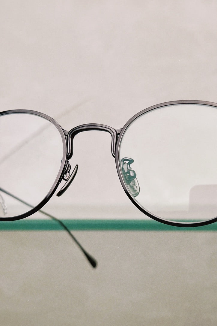 Taylor with Respect - hoop in Shining Grey