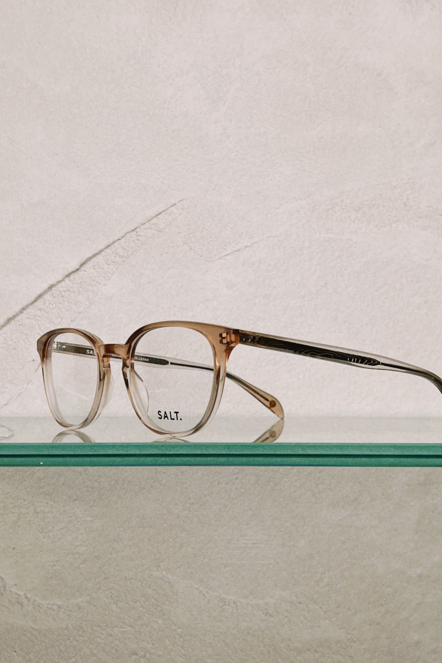 SALT. Tiffany in Rose Fog