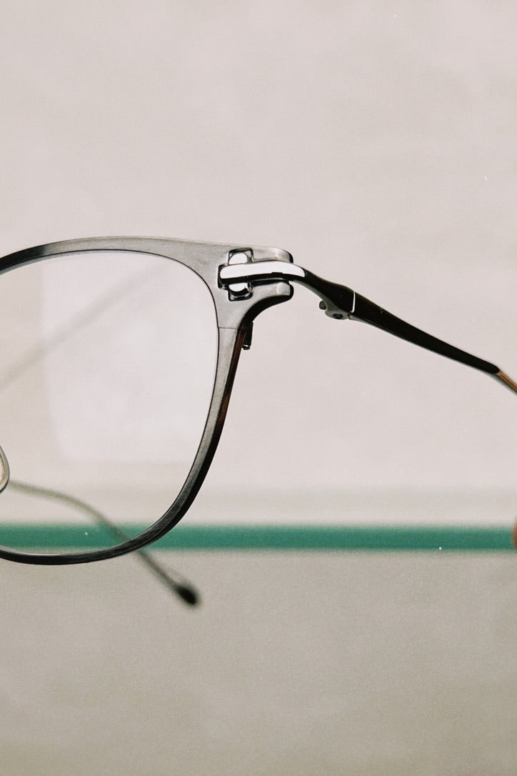 Taylor with Respect - Sole 2 in Anique Silver