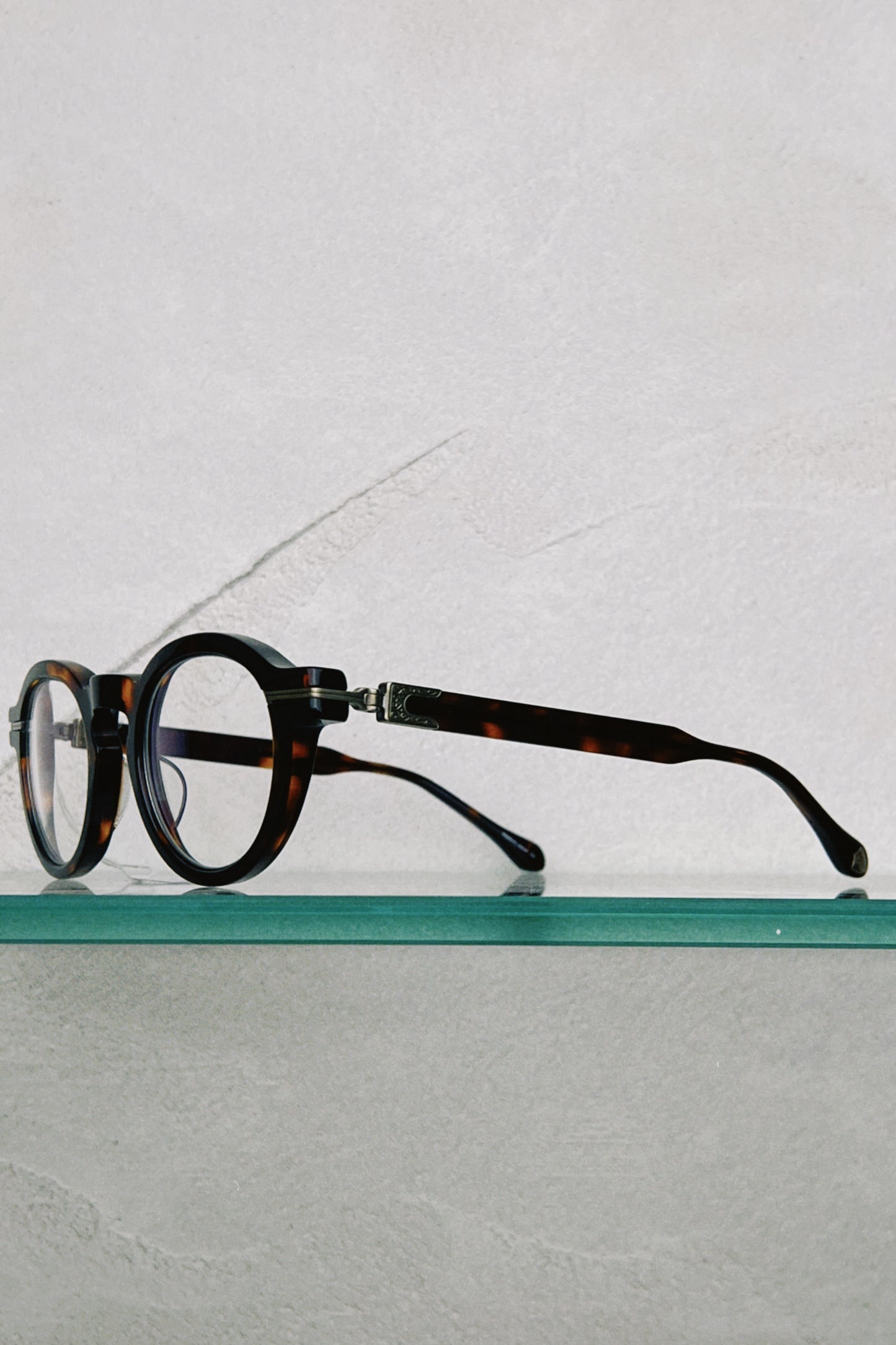 MATSUDA M2050 in Dark Tortoise - Antique Gold