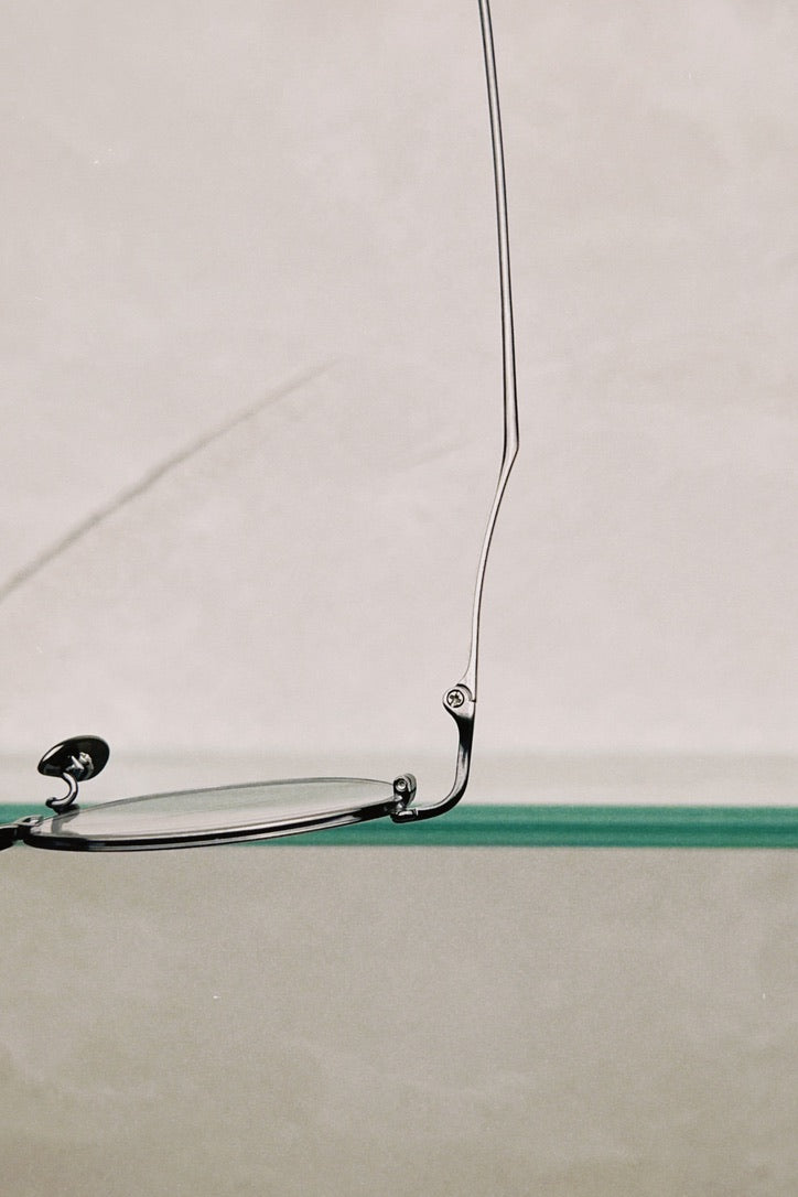 Taylor with Respect - hoop in Antique Silber